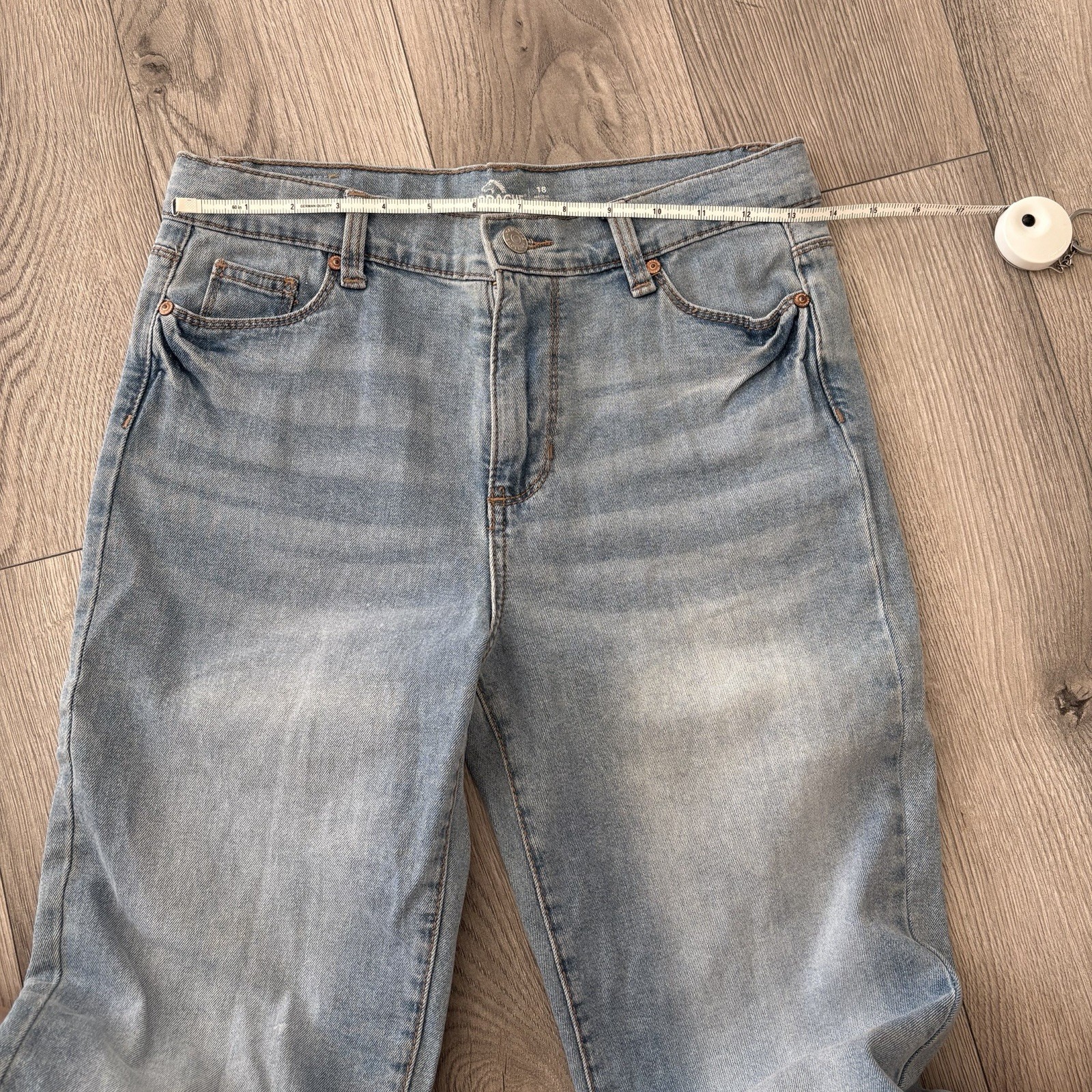 Jordache Teens Light Wash Blue Denim Straight Leg Jeans Size 18 5-Pocket