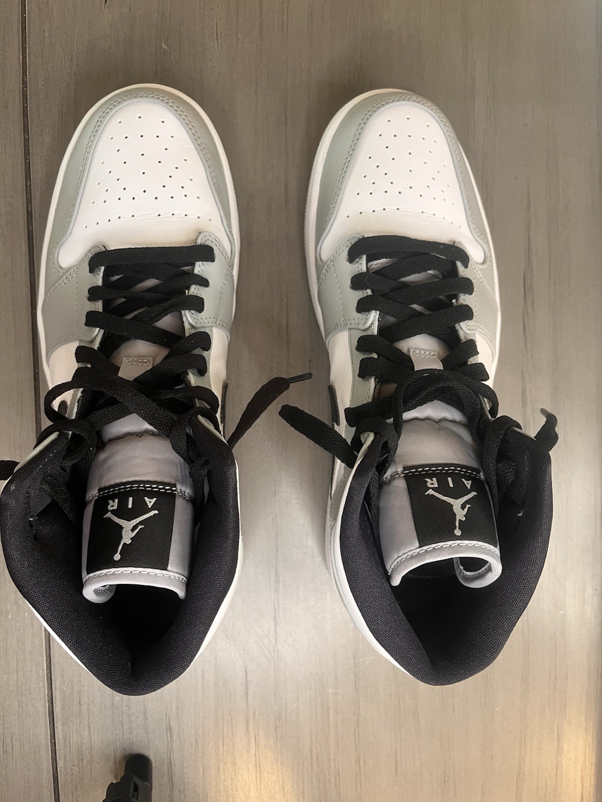 Jordan Air Jordan 1 Mid Top “Smoke Grey” Light Smoke Grey/Black-White Size 9.5