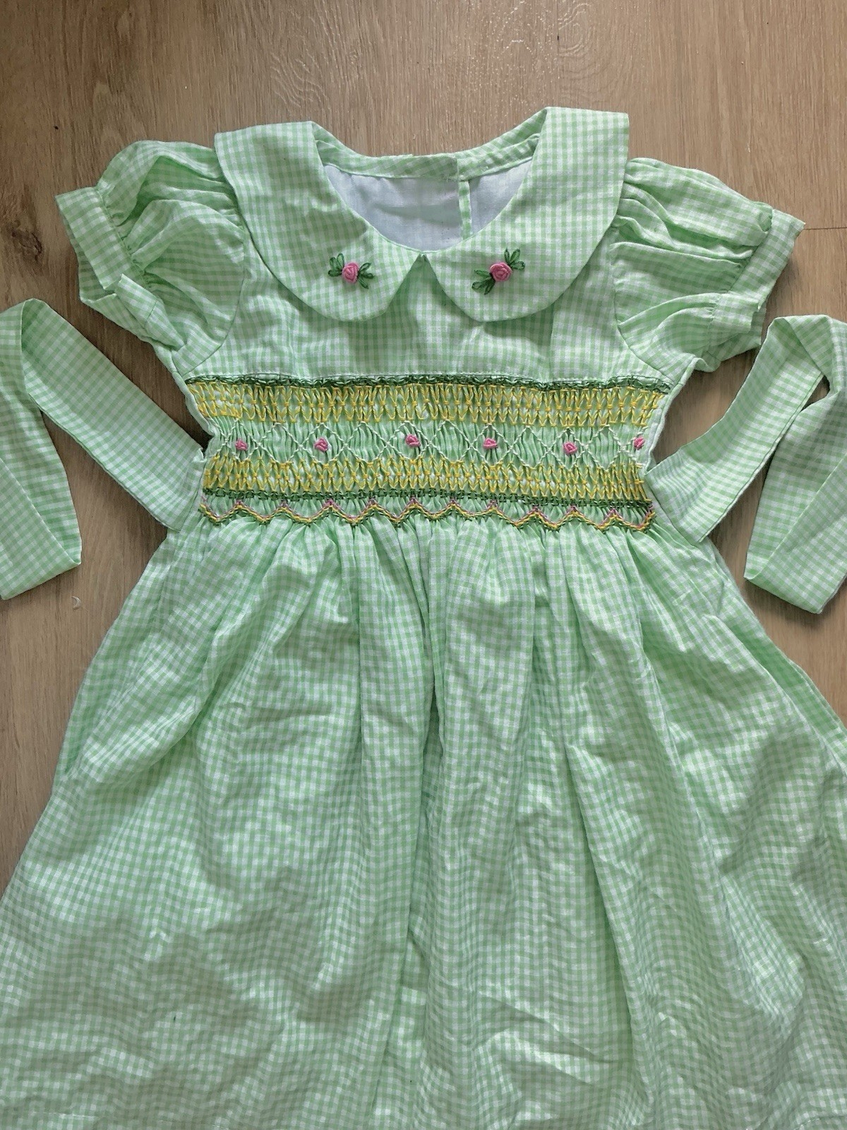 Vintage Girls Youth Dress Green Gingham Plaid Tie Back Peter Pan Collar Babydoll