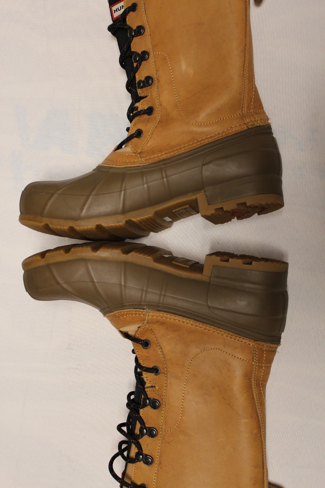 Hunter insulated waterproof and snow proof Beige/brown Duck boots men’s size 9