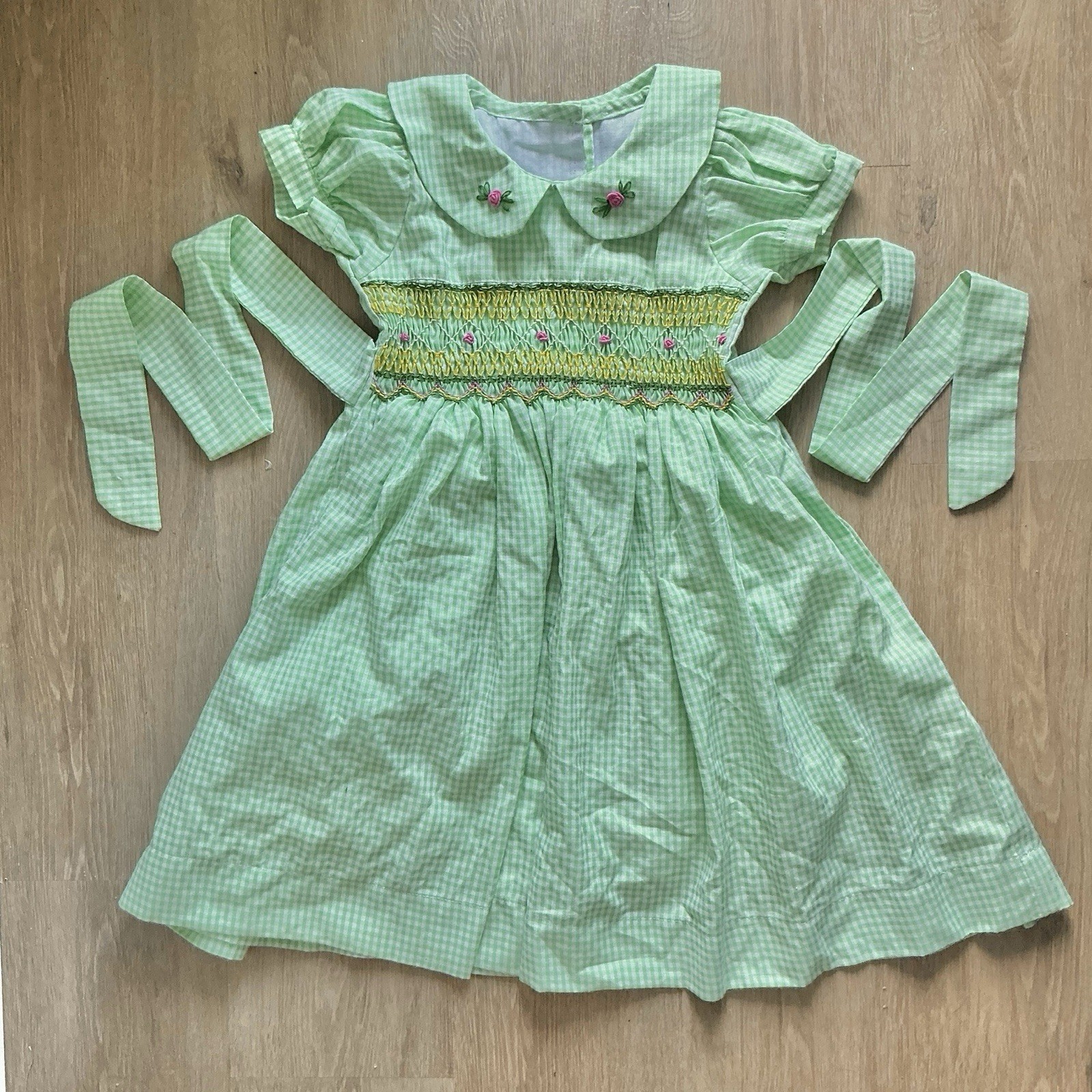 Vintage Girls Youth Dress Green Gingham Plaid Tie Back Peter Pan Collar Babydoll